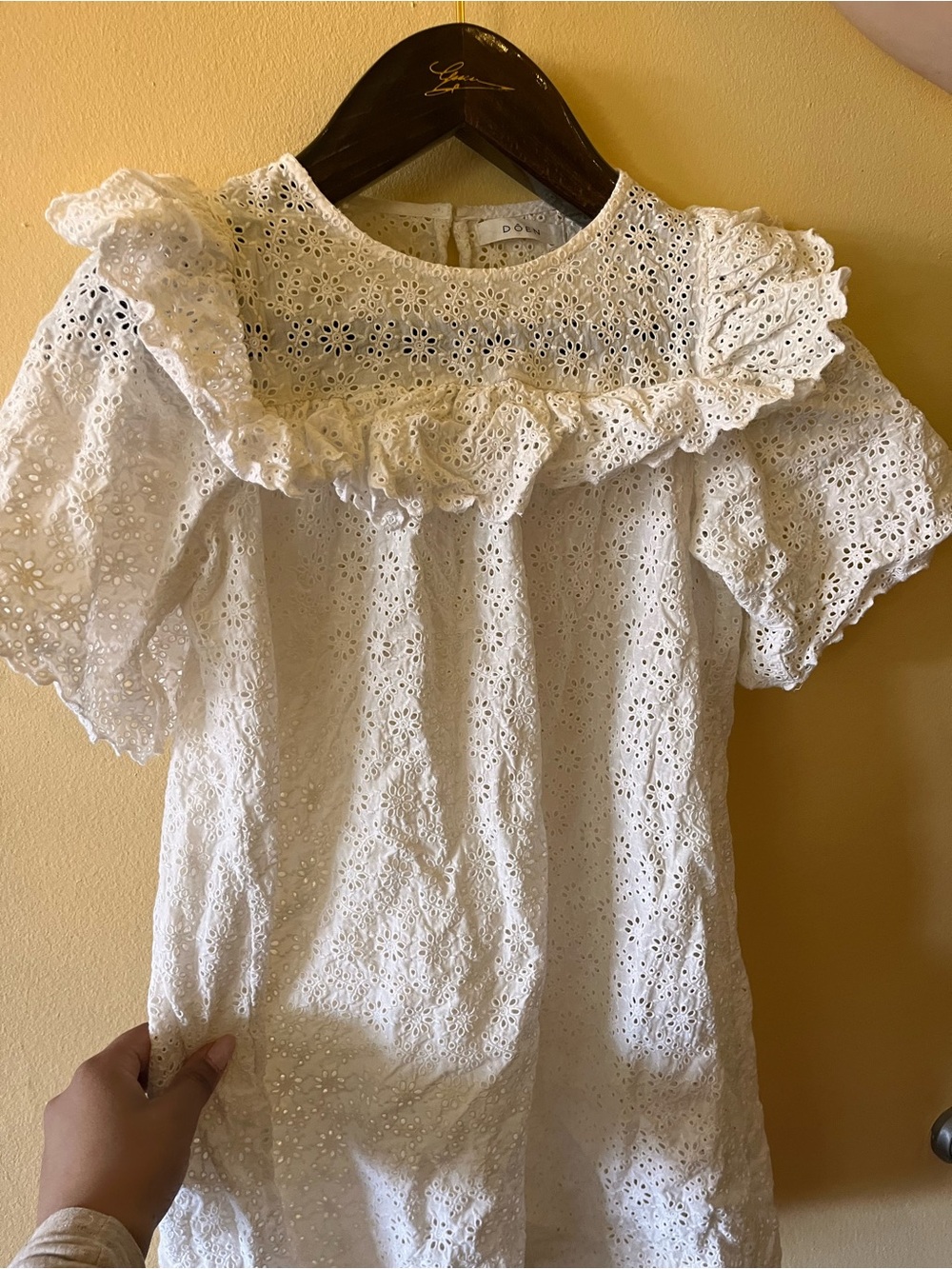 Doen Ruffle White Mini Dress - Picture 9 of 12